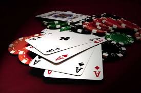 Studio multi-kamera baccarat live dengan chat pemain